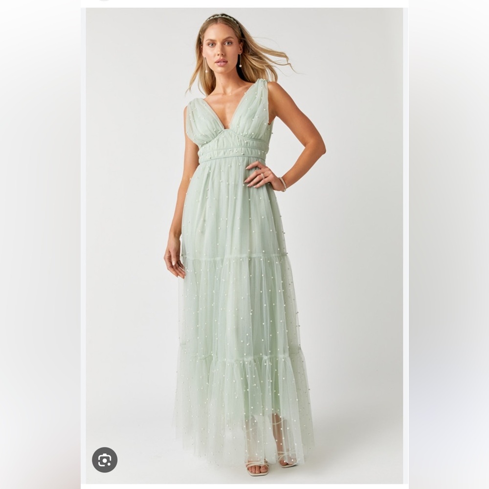 Francesca’s Pearl Tulle Maxi dress